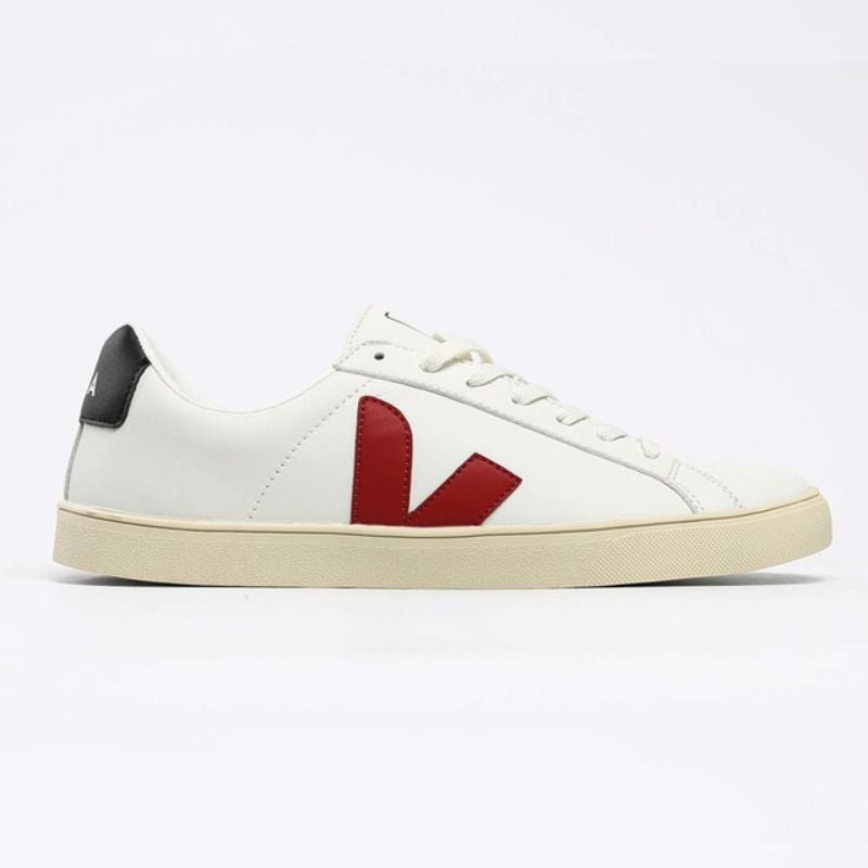 Elégant Basket Vintage Homme