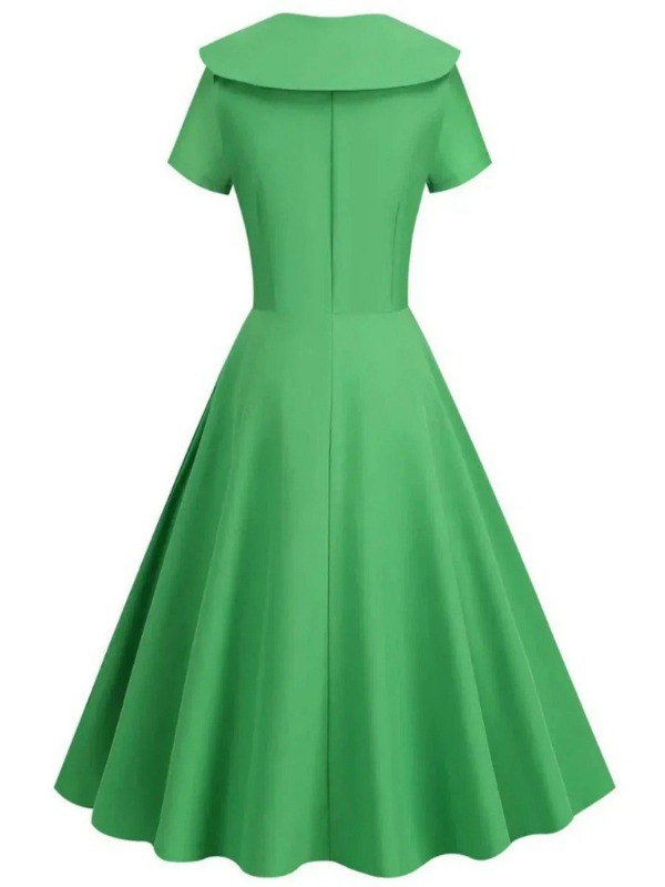 Robe Verte à Collier Vintage