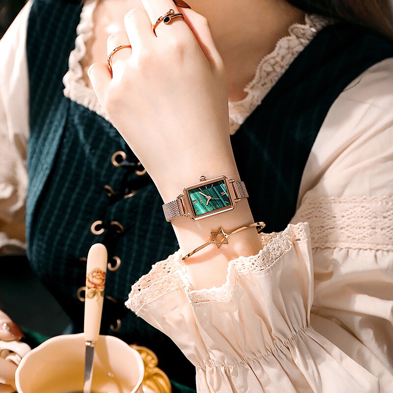 Montre Rectangulaire Femme Vintage