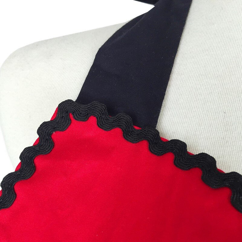 Tablier Style Pin-Up