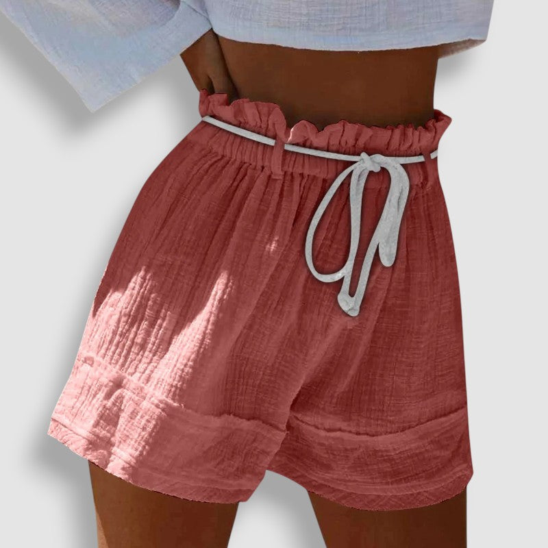 Short Lin Old Money Femme