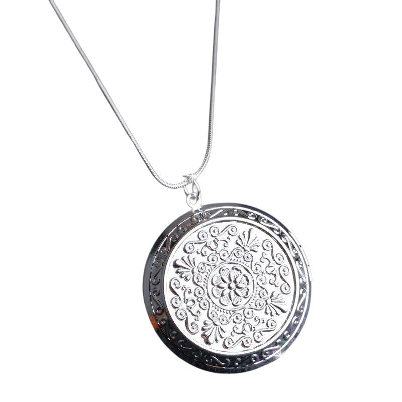 Vintage Necklace with Photo Holder Pendant